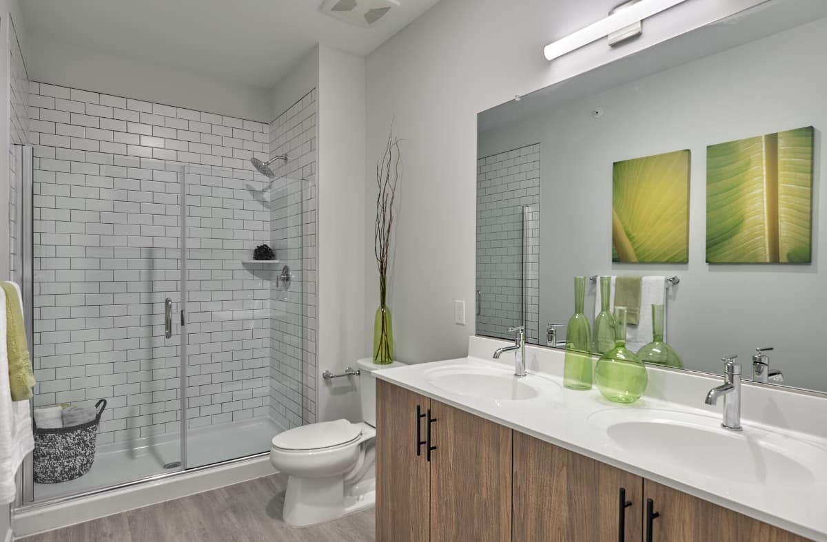 Central and Oak - Image 3